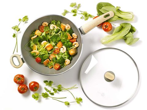 Food, Ingredient, Vegetable, Dishware, Leaf vegetable, Cuisine, Produce, Recipe, Food group, Natural foods, 