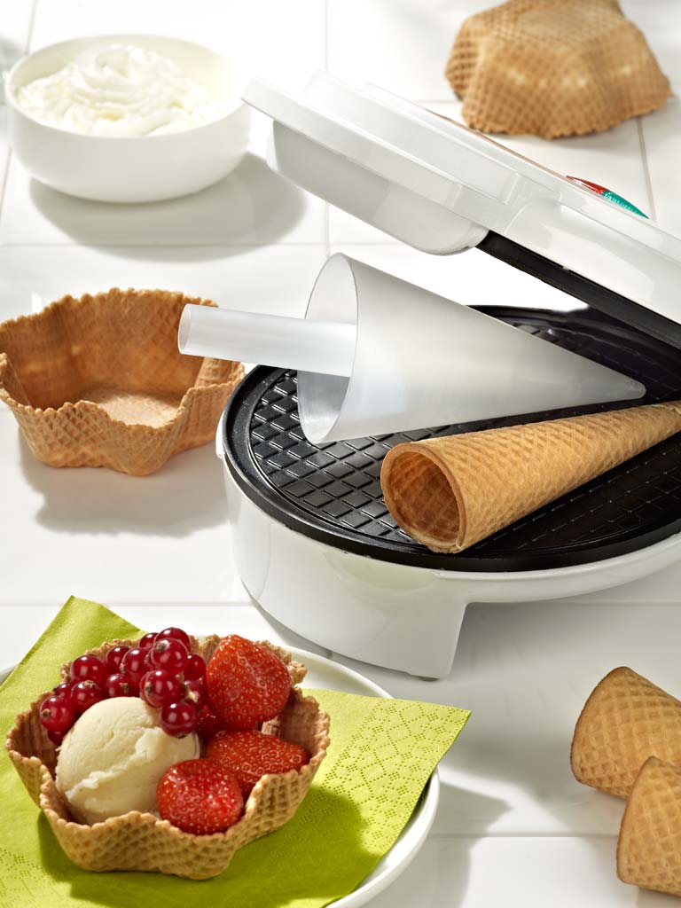 Dishware, Serveware, Food, Ingredient, Tableware, Cuisine, Fruit, Dish, Sweetness, Frutti di bosco, 