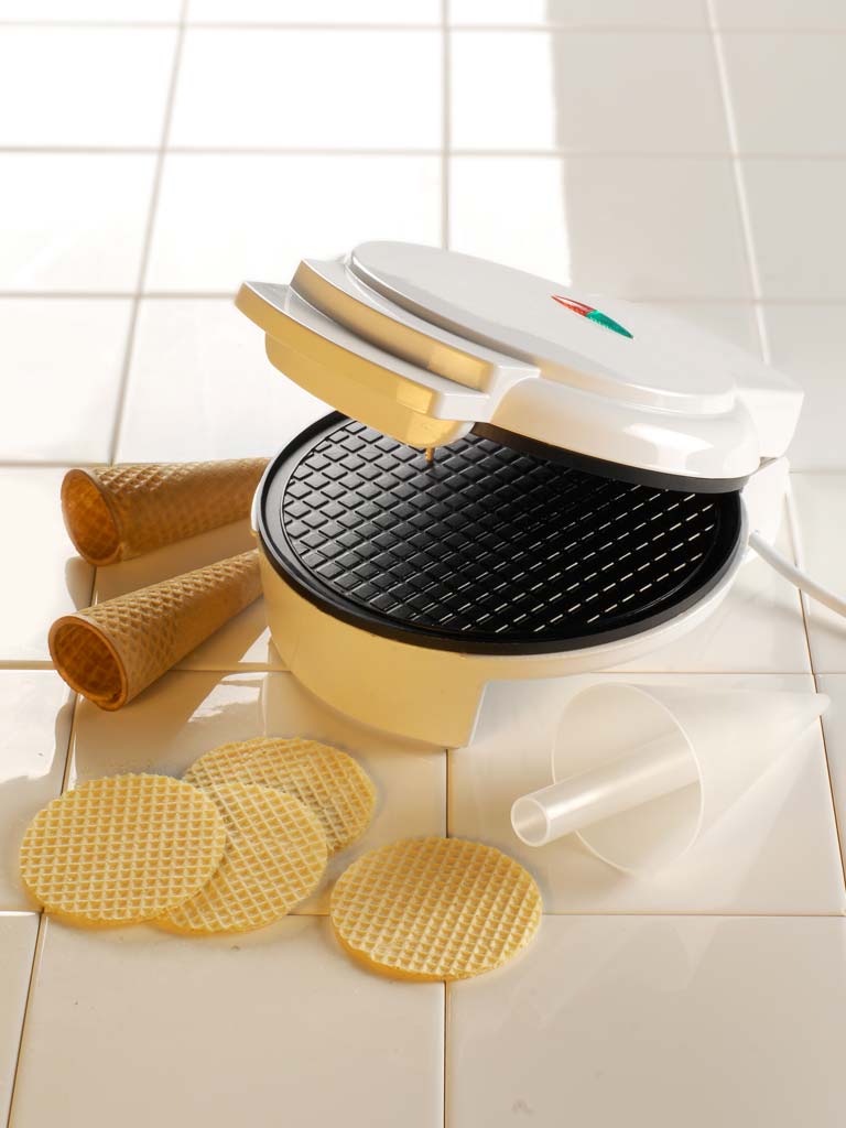 Audio equipment, Plastic, Audio accessory, Household supply, Tile, 