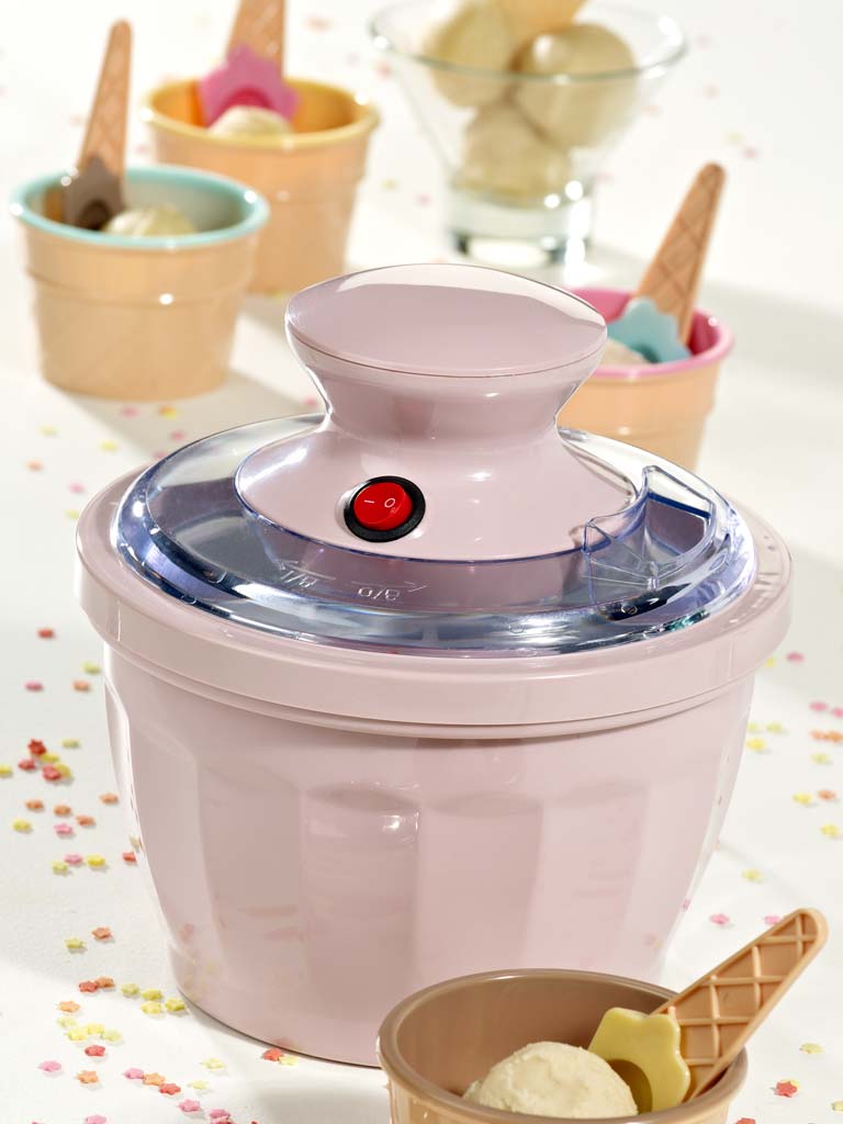 Cuisine, Peach, Ingredient, Lid, Plastic, Cylinder, Recipe, Serveware, Junk food, Dairy, 