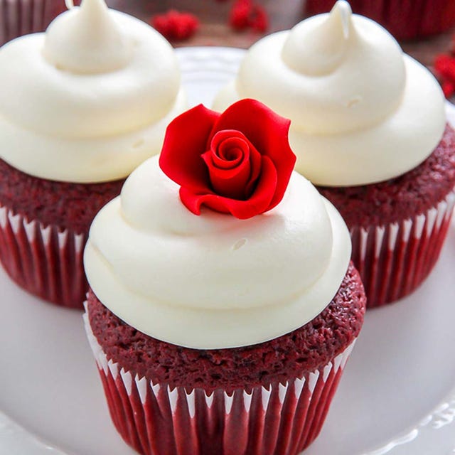 Cupcake, Food, Icing, Buttercream, Red velvet cake, Dessert, Cake, Baking, Baked goods, Red, 