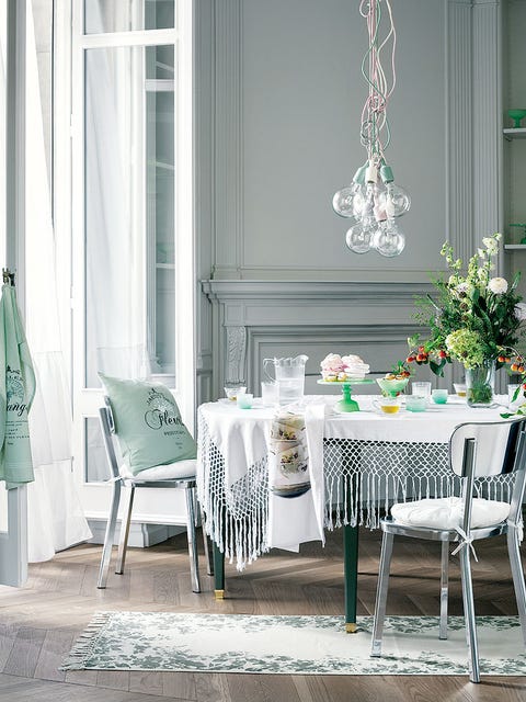 Room, Interior design, Tablecloth, Green, Table, Furniture, Home, Floor, White, Teal, 