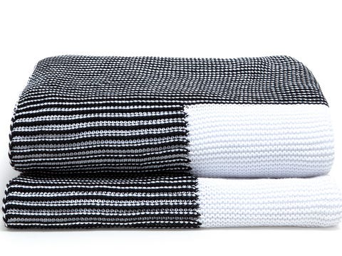 White, Textile, Linens, Wool, Pattern, Rectangle, Dishcloth, Towel, Plaid, 