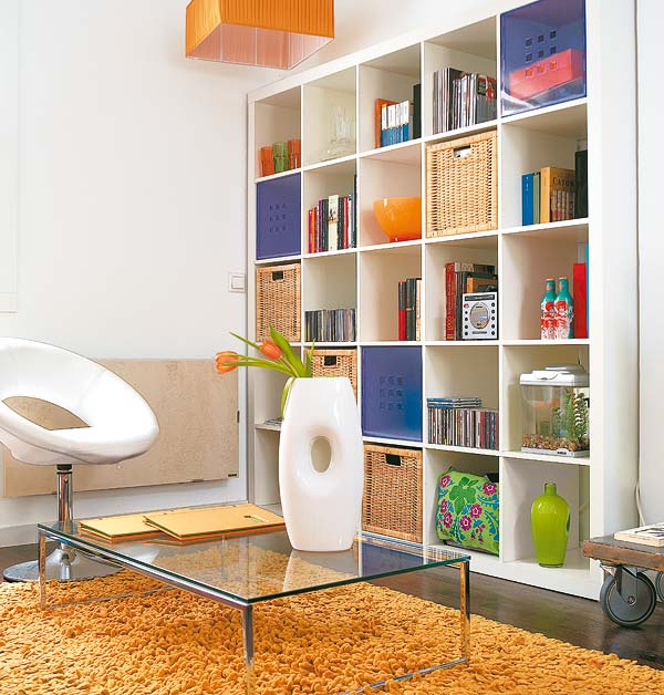 Room, Interior design, Shelf, Shelving, Wall, Household supply, Toilet, Interior design, Paper towel, Toilet seat, 