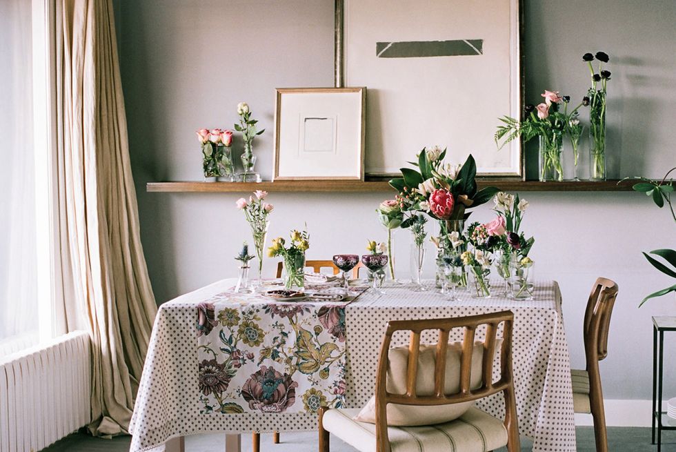 dining room with flowers