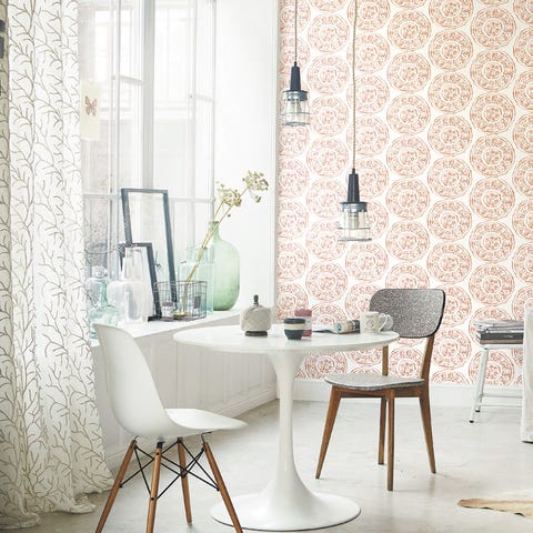 Interior design, Room, Floor, Textile, Table, Furniture, Glass, Flooring, Wall, Interior design, 