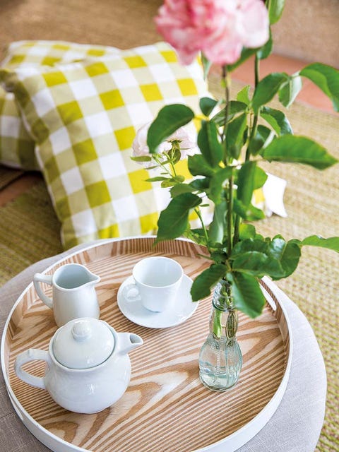 Serveware, Dishware, Porcelain, Drinkware, Petal, Flower, Cup, Ceramic, earthenware, Tableware, 
