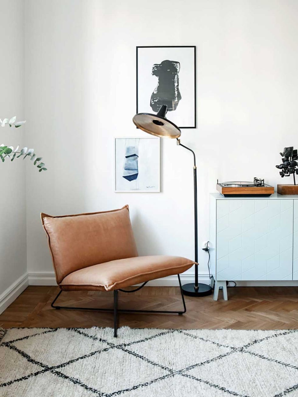 Furniture, Room, Floor, Wall, Interior design, Flooring, Table, House, Houseplant, Living room, 
