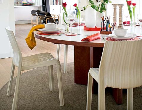 Furniture, Room, Table, Tablecloth, Interior design, Glass, Drinkware, Tableware, Chair, Dining room, 