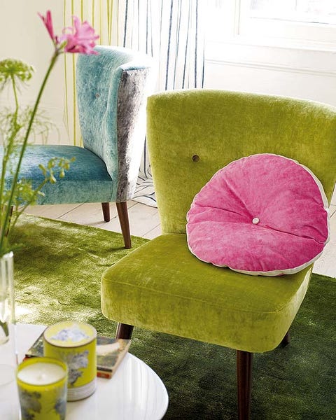 Green, Textile, Pink, Cushion, Magenta, Costume accessory, Petal, Drink, Throw pillow, Teal, 