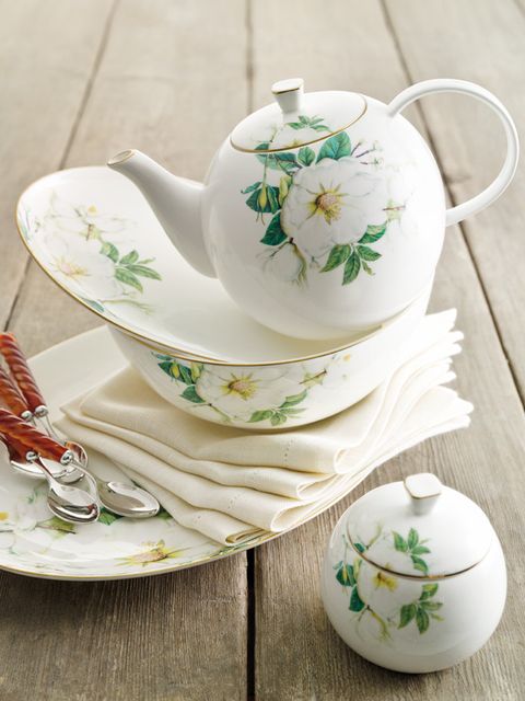 Serveware, Dishware, Green, Porcelain, Cup, Ceramic, Drinkware, Teacup, Saucer, Coffee cup, 