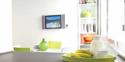 Green, Product, Room, Yellow, Property, White, Countertop, Serveware, Kitchen, Dishware, 