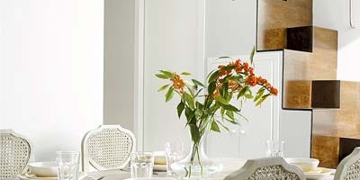 Room, Furniture, Interior design, Table, Flower, Dining room, Wall, Petal, Tablecloth, Chair, Room, Furniture, Interior design, Table, Flower, Dining room, Wall, Petal, Tablecloth, Chair,