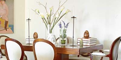 Room, Furniture, Interior design, Table, Chair, Hardwood, Bouquet, Interior design, Paint, Dining room, 