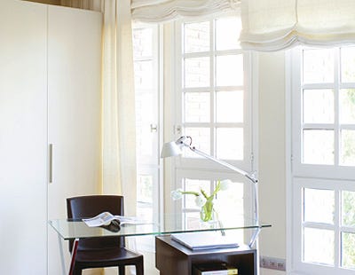 Room, Wood, Interior design, Glass, Table, Daylighting, Interior design, House, Fixture, Window treatment, 