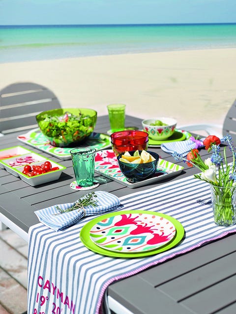 Tablecloth, Linens, Home accessories, Aqua, Outdoor furniture, Outdoor table, Dishware, Beach, Serveware, Cut flowers, 