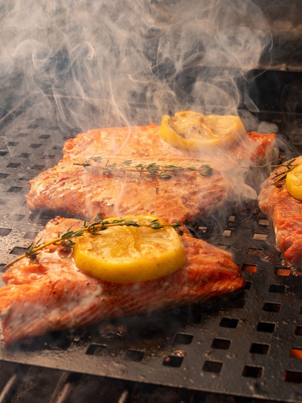 Barbecue, Grilling, Barbecue grill, Food, Cuisine, Dish, Outdoor grill, Cooking, Meat, Ingredient, 