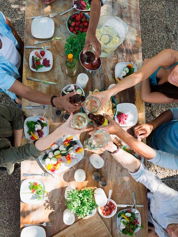 fiesta en el jardín comedor exterior