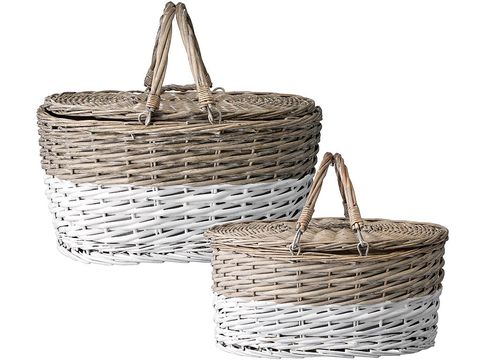 Basket, Storage basket, Wicker, Home accessories, Picnic basket, Beige, Building material, Still life photography, Rope, Laundry basket, 