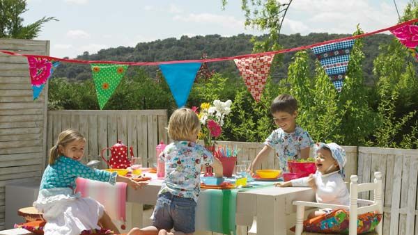 A gran escala comentario Aproximación Una fiesta picnic para los niños