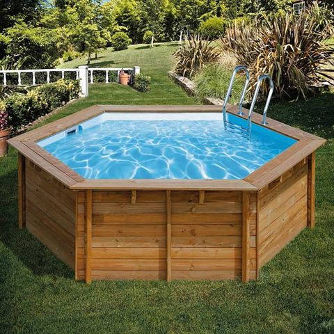 Swimming pool, Rectangle, Water, Leisure, Wood, Backyard, Jacuzzi, Grass, Swimming machine, Yard, 