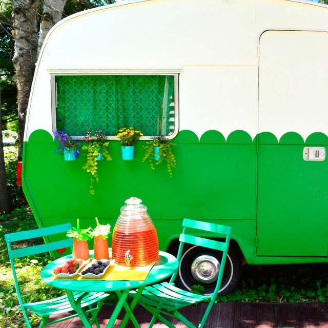 Green, Fender, Travel trailer, Caravan, Hubcap, RV, Tire care, 