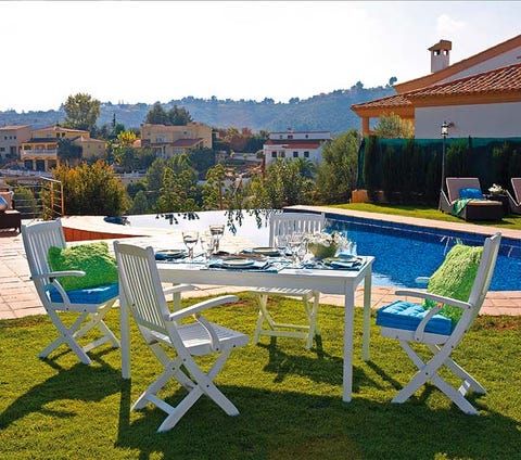 Muebles para crear un comedor en el jardín Muebles para crear un comedor en el jardín