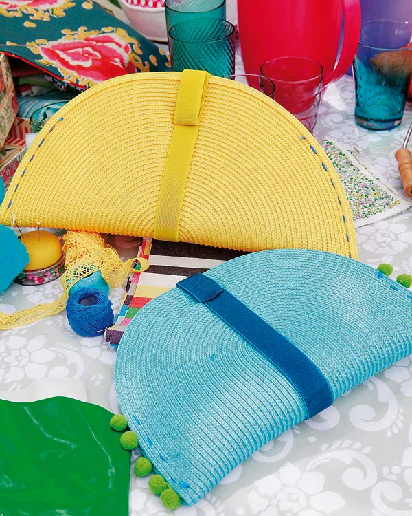 Blue, Textile, Costume accessory, Turquoise, Aqua, Teal, Electric blue, Home accessories, Creative arts, Craft, 