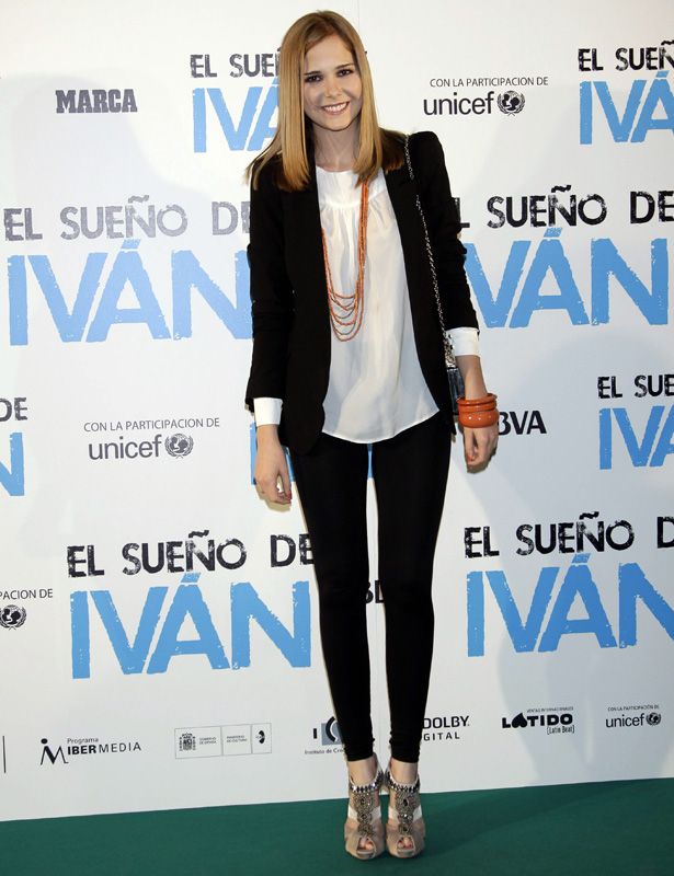 Sánchez Es… Esta Natalia Semana Nuestra Estilista vNw8n0m