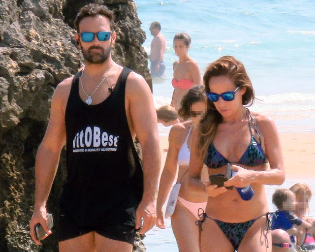 Clothing, Eyewear, Glasses, Vision care, Fun, Human body, Brassiere, Goggles, Sunglasses, Sleeveless shirt, 