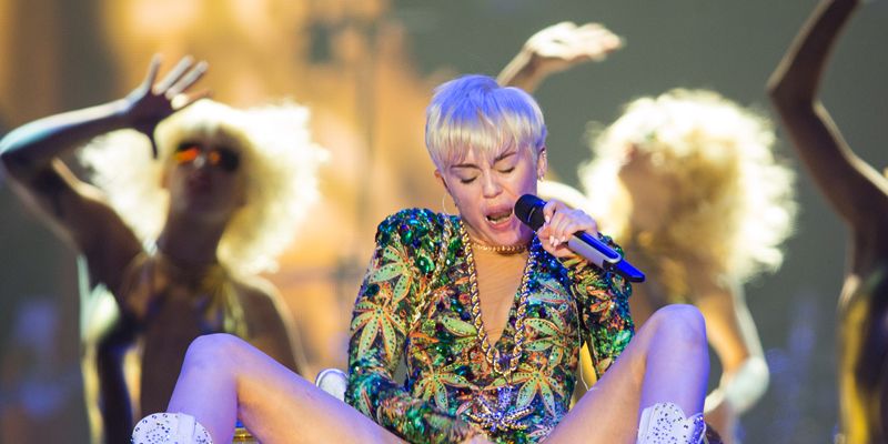800px x 400px - Miley Cyrus, Â¿porno o arte?