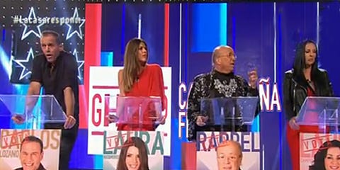 Face, Hair, Head, Nose, Product, Eye, Stage equipment, Display device, Team, Collaboration, Face, Hair, Head, Nose, Product, Eye, Stage equipment, Display device, Team, Collaboration,