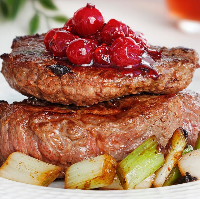 Receta: Solomillo de ternera caramelizado con salsa de grosellas receta solomillo de ternera caramelizado con salsa de grosellas