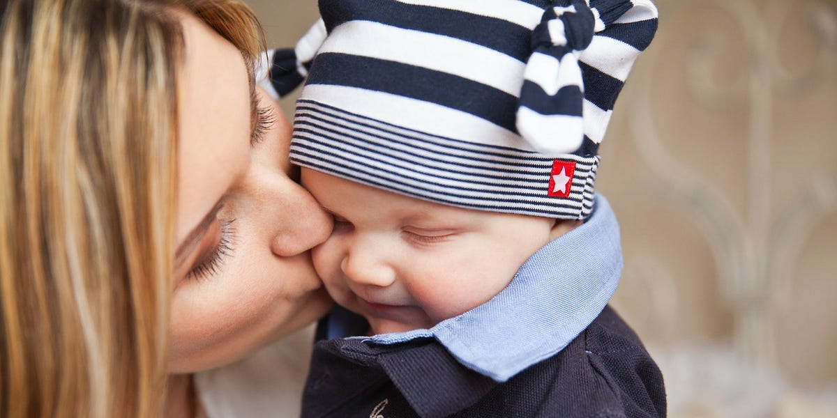 ¿Por qué las madres sienten el instinto de proteger a sus hijos?