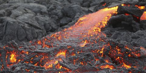 Así Se Recoge La Lava De Un Volcán