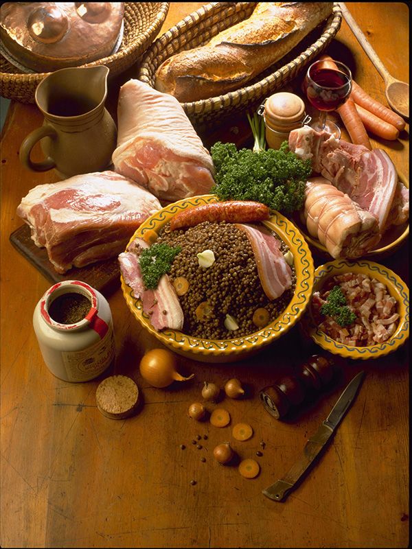 Dish, Food, Cuisine, Ingredient, Charcuterie, Meat, Produce, Still life, Meal, Platter, 