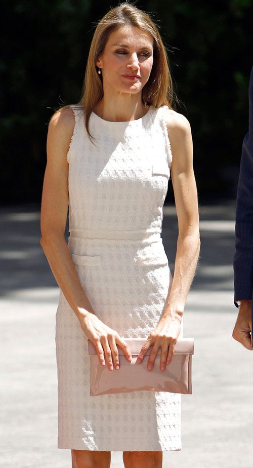 Clothing, Sleeve, Skin, Shoulder, Dress, Joint, White, Waist, Wedding dress, Fashion, 