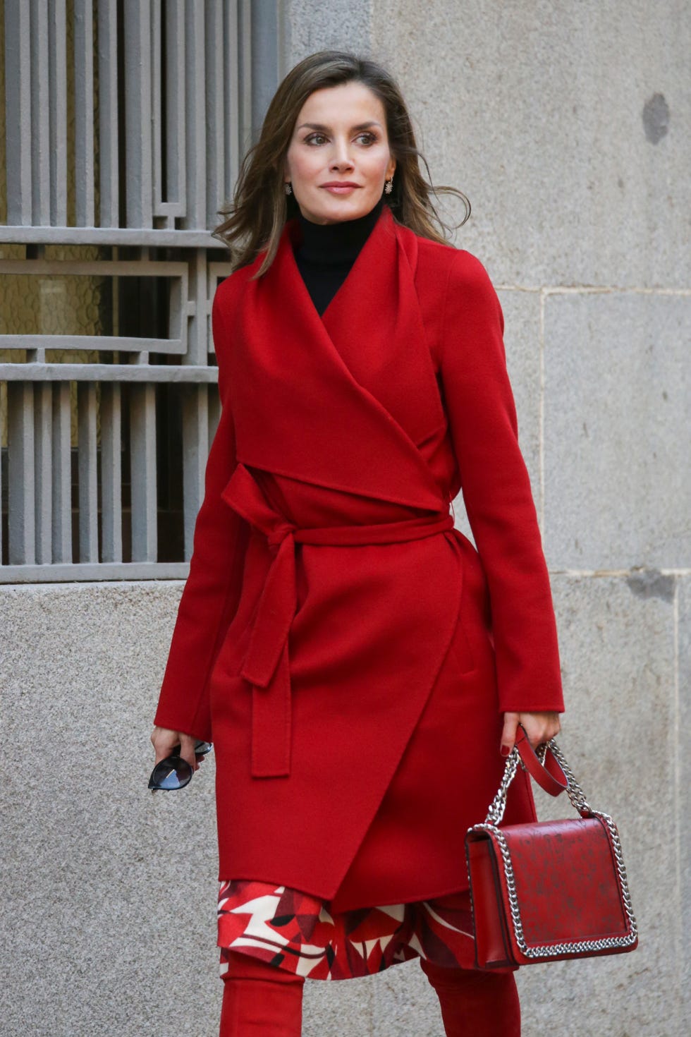 Clothing, Fashion model, Red, Fashion, Coat, Street fashion, Overcoat, Outerwear, Dress, Shoulder, 
