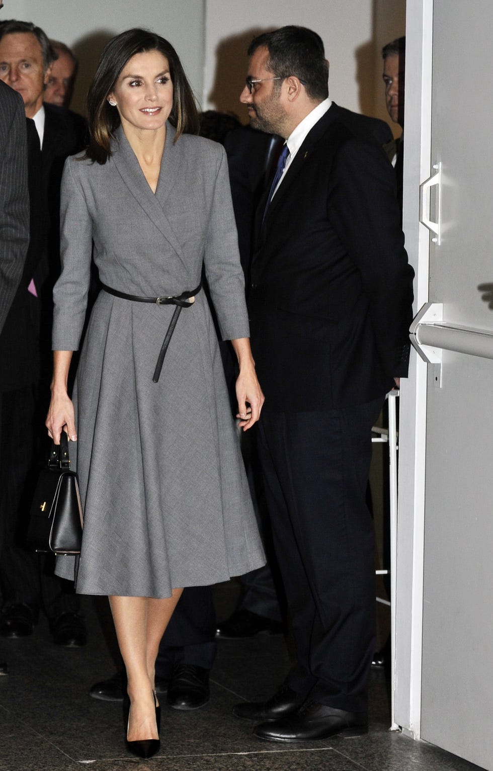 Clothing, Dress, Suit, Fashion, Formal wear, Event, Little black dress, Footwear, White-collar worker, Cocktail dress, 