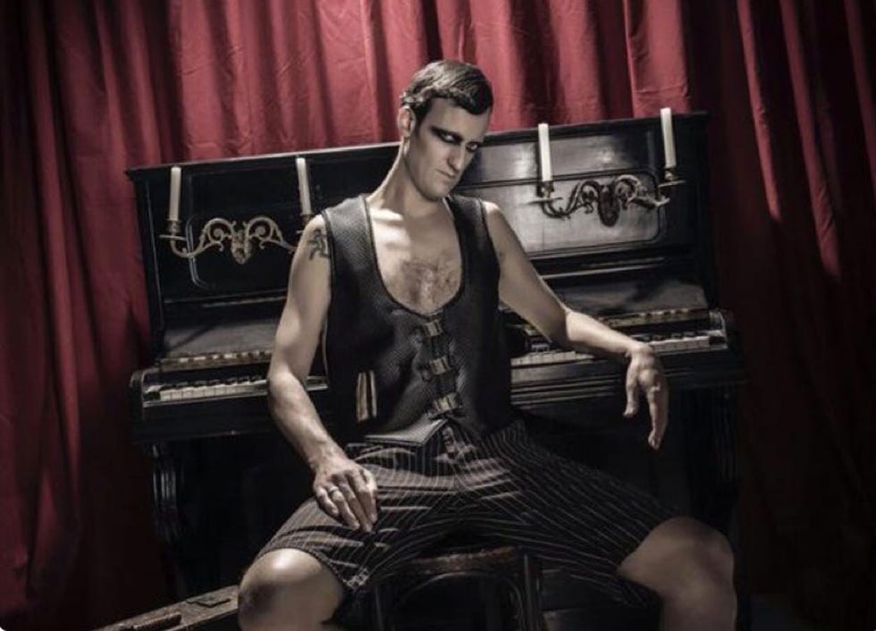 Musical instrument, Keyboard, Sitting, Curtain, Musical instrument accessory, Piano, Pianist, Flash photography, Lap, Musical keyboard, 