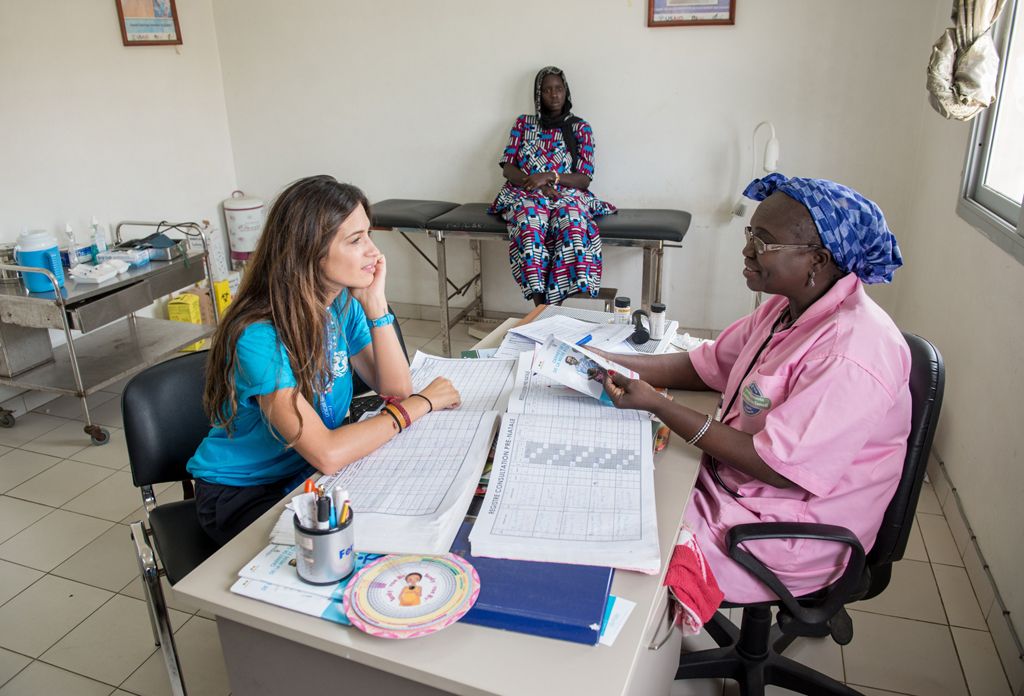 Patient, Hospital, Medical assistant, Physician, Room, Clinic, Service, Health care provider, Hand, Nurse, 
