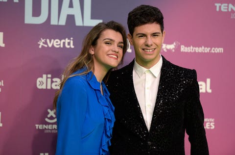 Premiere, Event, Suit, Smile, Formal wear, Award, Carpet, Style, Performance, 