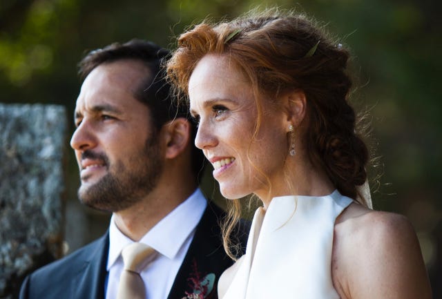 Hair, Photograph, Hairstyle, Suit, Formal wear, Human, Wedding, Smile, Photography, Ceremony, 