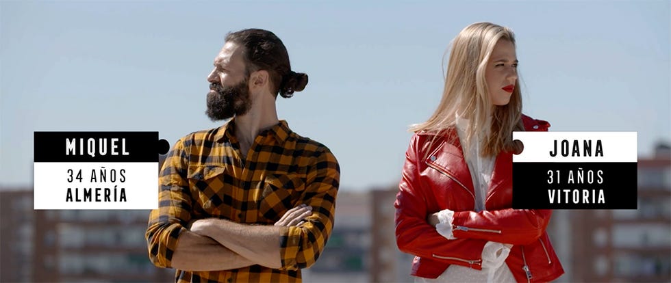 Fashion, Tartan, Design, Plaid, Conversation, Textile, Pattern, Photography, Jacket, Gesture, 