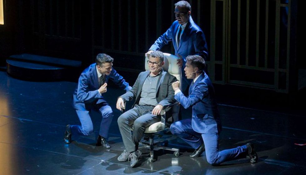 heater, Stage, Drama, Acting, Electric blue, Scene, Conversation, Suit trousers, Theatre, Crew, 