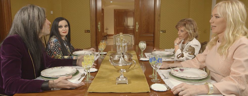 Porcelain, Tableware, Dishware, Meal, Serveware, Table, Drinkware, Brunch, Event, Stemware, 
