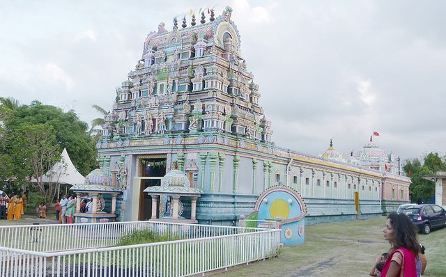 Hindu temple, Place of worship, Landmark, Temple, Building, Architecture, Temple, Shrine, Tourism, Sky, 