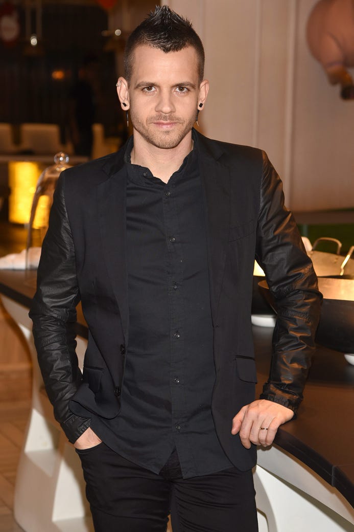 Clothing, Dress shirt, Collar, Sleeve, Shirt, Textile, Outerwear, Standing, Coat, Pocket, Clothing, Dress shirt, Collar, Sleeve, Shirt, Textile, Outerwear, Standing, Coat, Pocket,