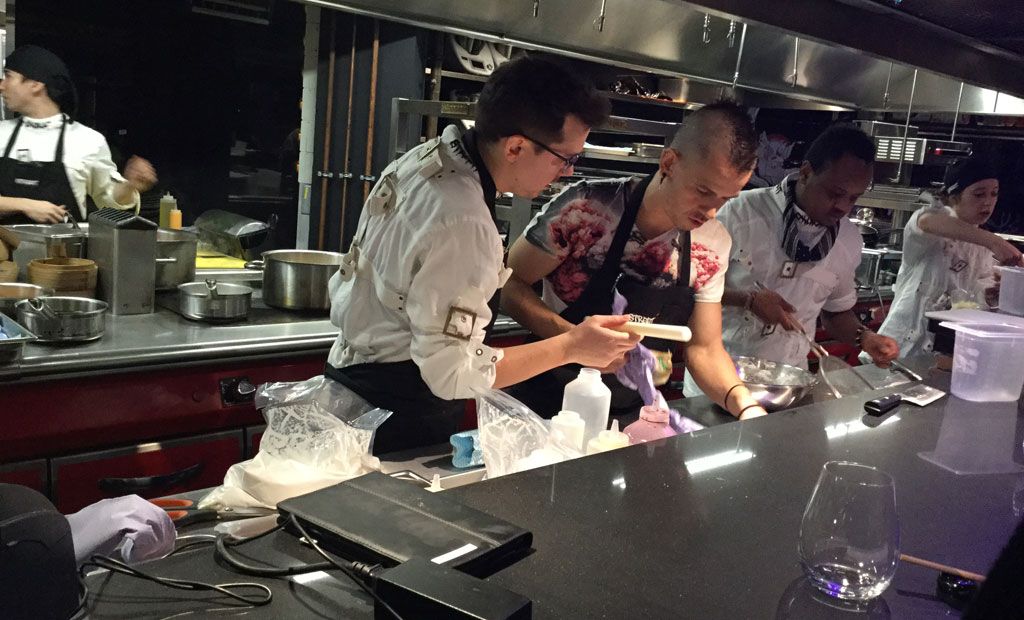 Cook, Cooking, Service, Chef, Kitchen, Customer, Job, Countertop, Apron, Transparent material, 