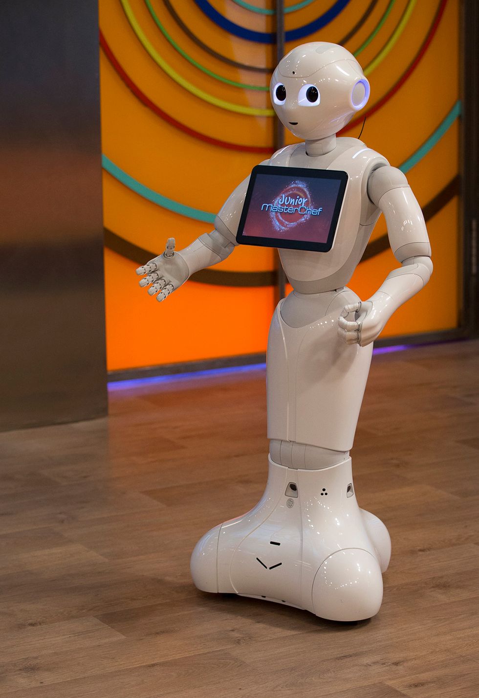 Robot, Toy, Figurine, Technology, Machine, Action figure, Animation, 
